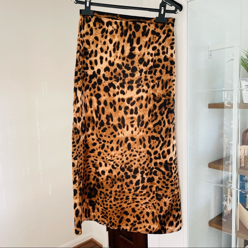 Animal Print Black and Brown Forever 21 High Waist MIDI Skirt
